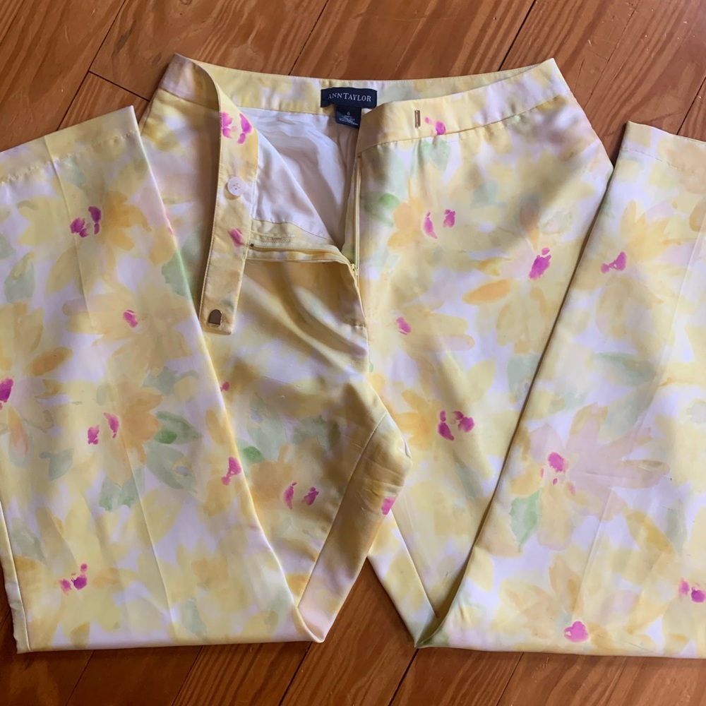Ann Taylor silk floral cropped pants